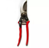 Curved pruning scissors